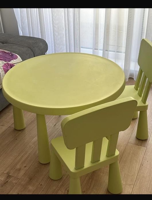 Masuta de copii cu 2 scaune