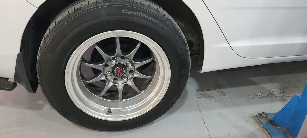 Продам диски R15 с резиной