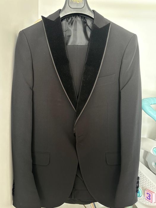 Мъжки костюм за младоженец. Размер 50 М/Л