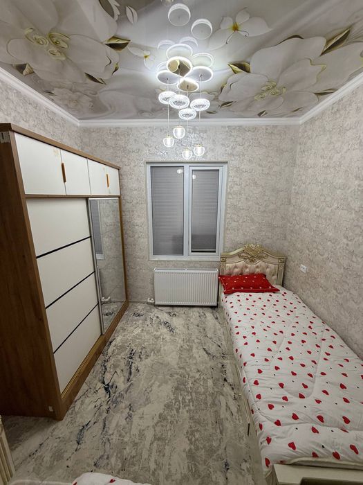 Срочно сотилади квартира