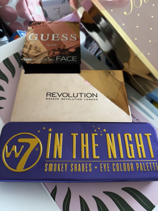 Палитра сенки Guess/ различни видове