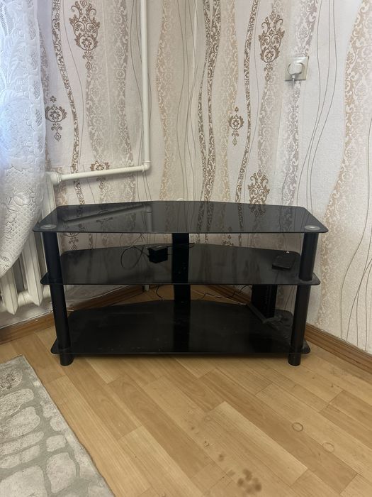 Столик для телевизора