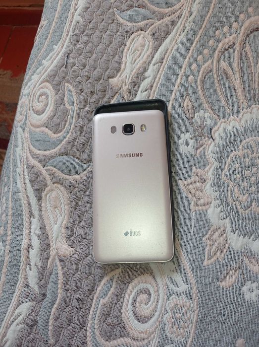 Самсунг смартфон j7 телефон