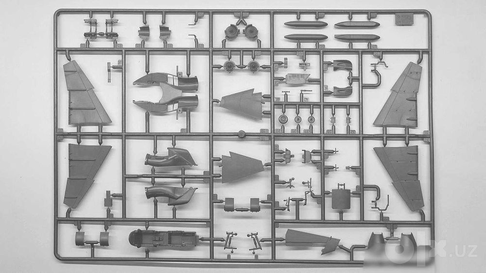 Сборная модель - Учебно Боевой самолет ЯК-130 Масштаб 1:72 ZVEZDA