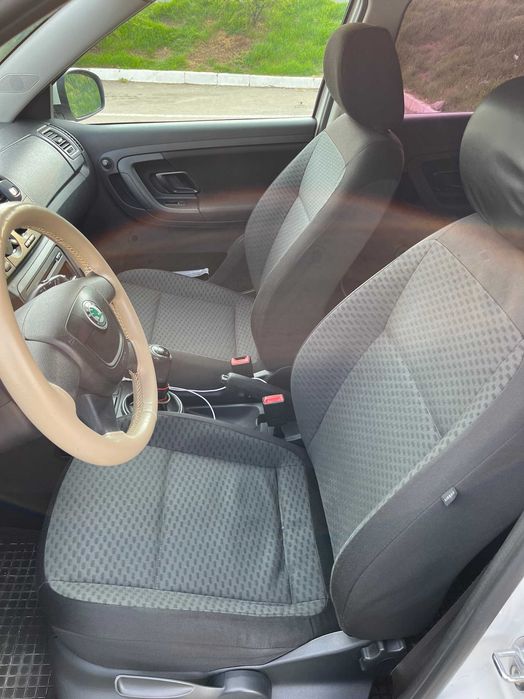 Skoda Fabia 2 1.2 HTP GPL an 2012