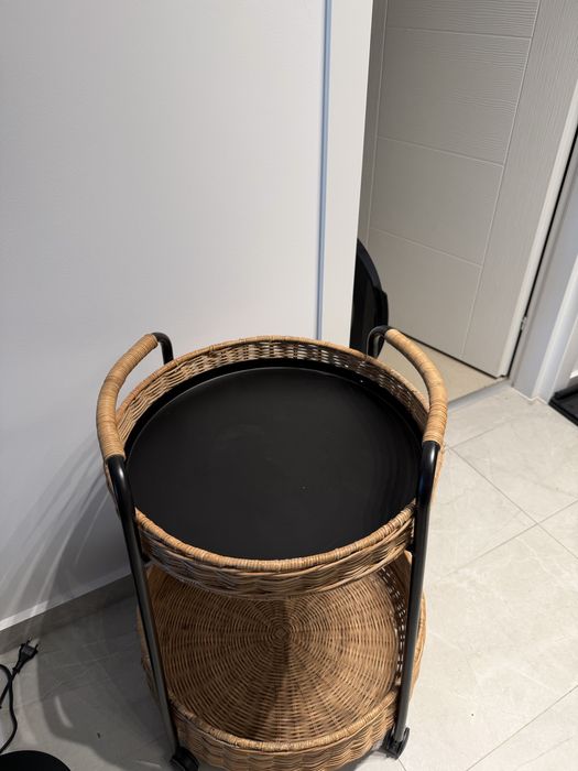 Masa carucior cu depozitare
