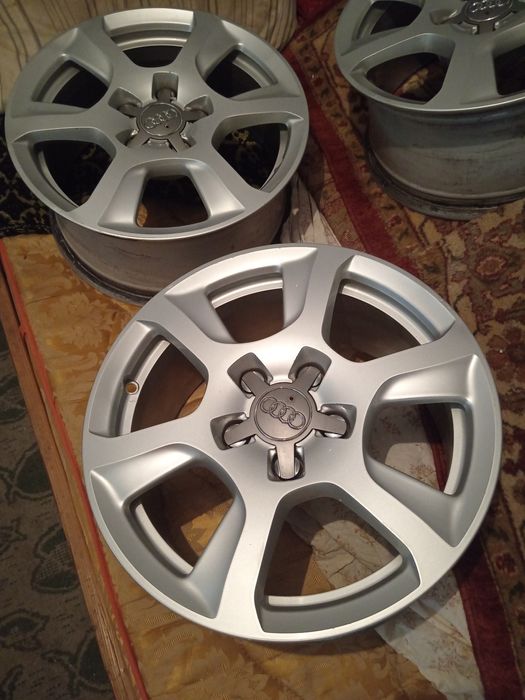 Vând jante 5×112 R 16 originale audi