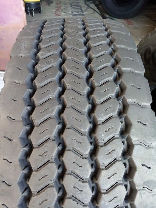 2 гуми 285/70R19.5 Continental Scandinavia HSW 145М 576лв. С ДДС