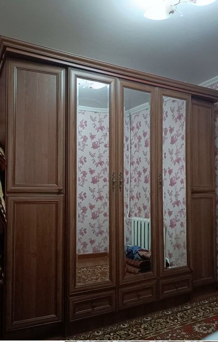Продаются шкаф и камут