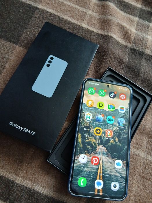 Самсунг S24fe, 128гб, в отличном состоянии,  верифицирован, Обмен