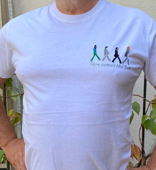 Футболки премиум класса, с вышитыми джинсовыми брендами