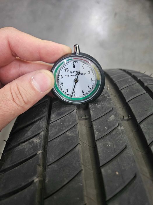 Anvelope Michelin 215 60 R17 DOT 3221 6,3 mm