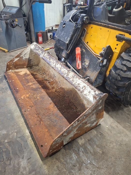 Bob cat.Incarcator frontal jcb.21000 euro