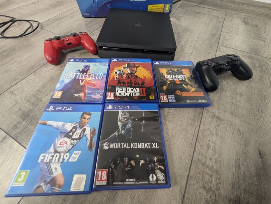PlayStation 4 Slim 500 GB + 2 controllere + 5 jocuri + cutie originală