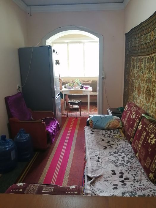 Продается 3х комн квартира в городе, ориентир кафе "Ахмадчиз"