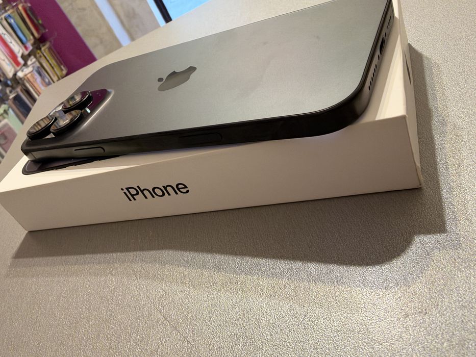 Magazin Vinde : Iphone 16 Pro Max 256gb 94% baterie