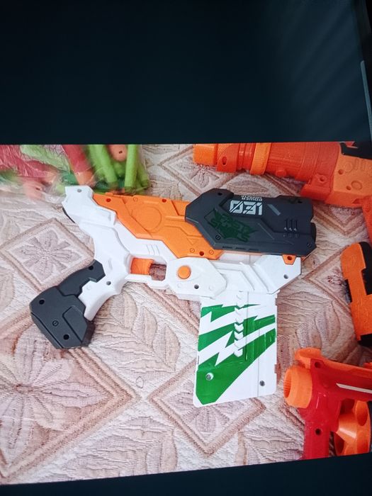 Продам детское оружие с пульками.