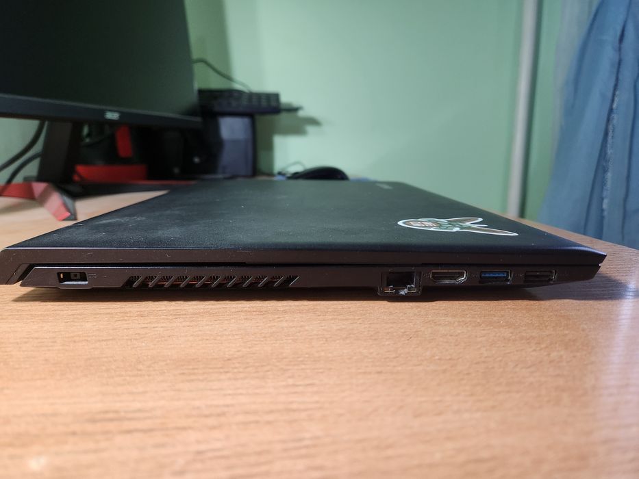 Lenovo V110 Intel i3-6006U 2.3 GHz