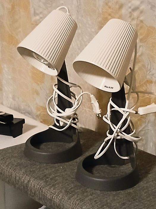 Работна лампа ,изключително лека