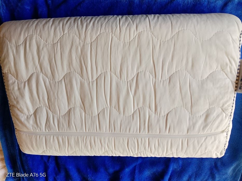 Продавам ергономични възглавници