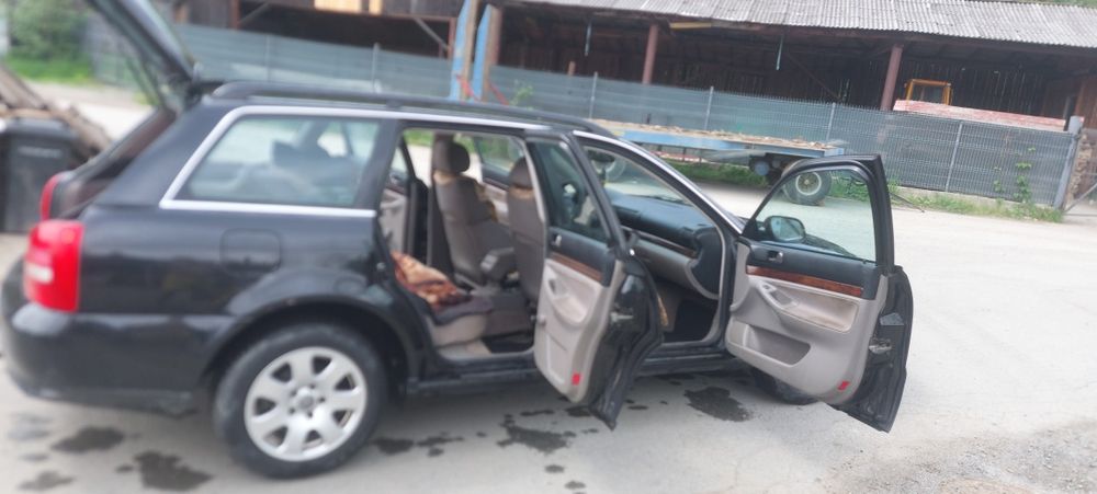 Vând sau schimb Audi A4 B5 2,5