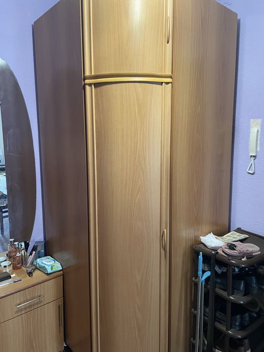 Шкаф плательный, вместительные