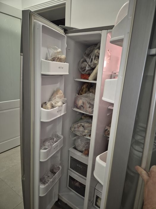 Продам холодильник