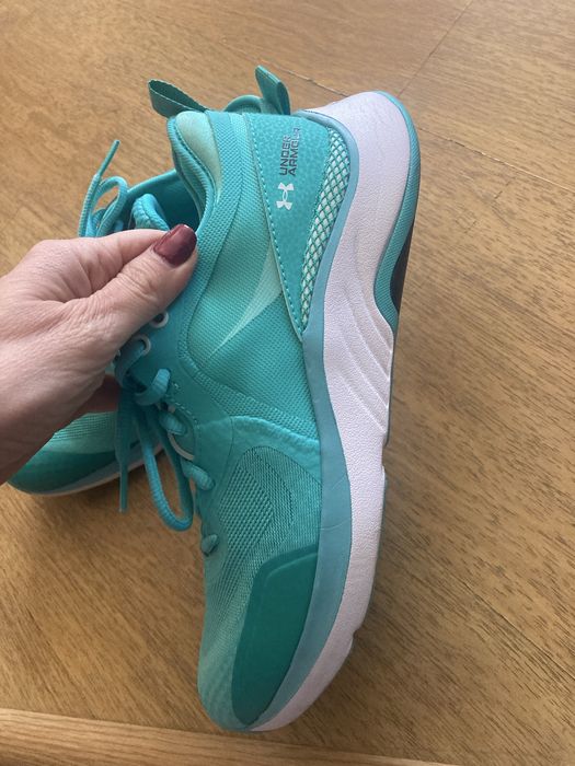 Under armour маратонки