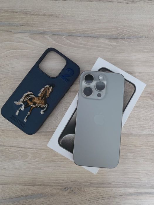 Айфон iPhone 15 pro
