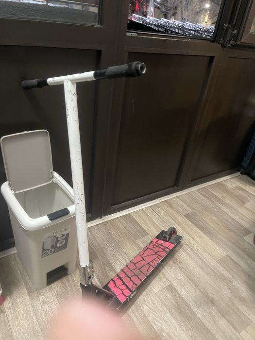 Продам самокат трюковой стрит   потходит для парк и стрит