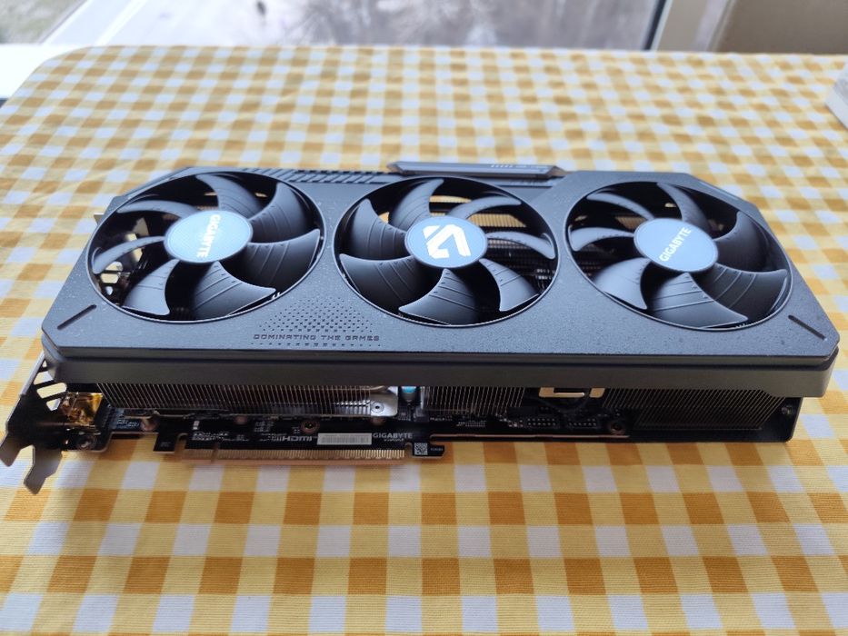 Видеокарта Radeon RX 9070XT Gaming OC