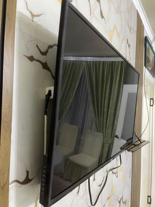 Телевизор в хорошем состаение