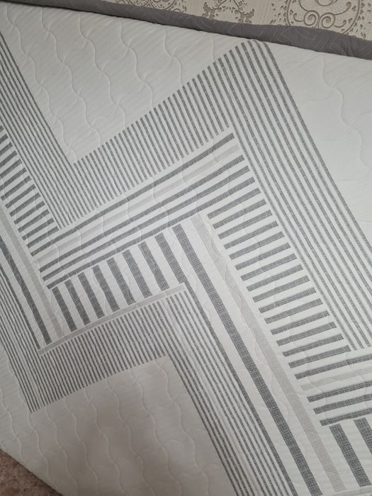 Продам матрас 160×200