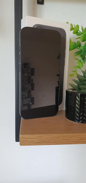 iPhone 16 128GB Black – Перфектен