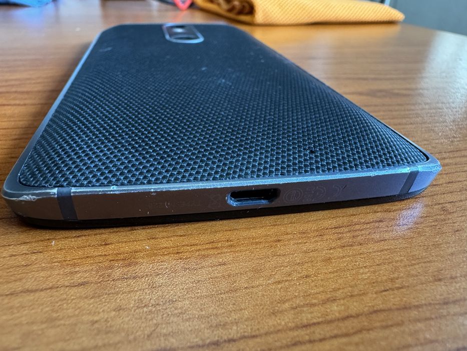 Moto X Force - Motorola XT1580 с екран който не може да бъде счупен