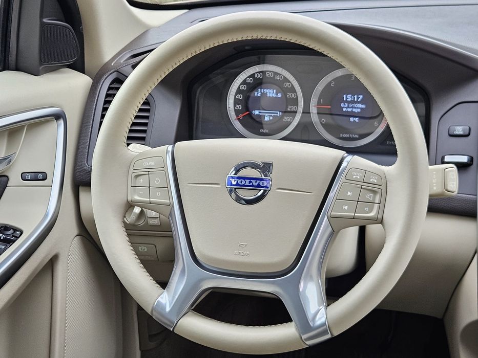 Volvo xc60     119000 km