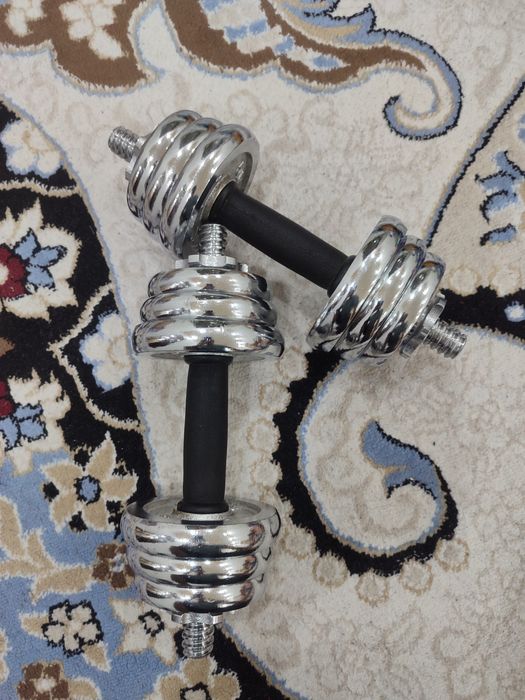 Продам гантели по 7,5 кг