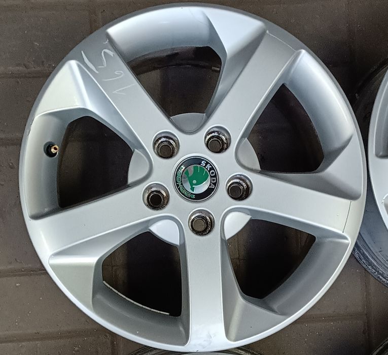 Диски R16 на Шкоду Октавия 2005/2012