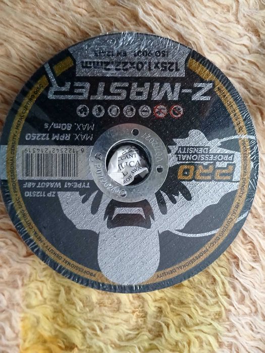 Дискове за рязане ,волфрами ,маска и филтър към нея за боядисване