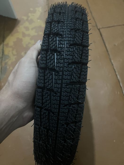 Резина зимняя 3.00.10 и 3.50.10 на мопед