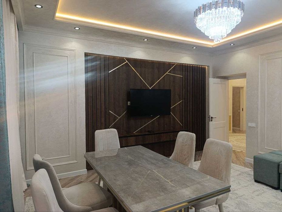 Продается 3-комнатная квартира 2-этаж ор. напротив городского суда