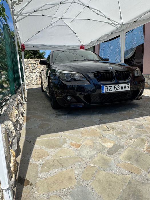 BMW 535  e60.