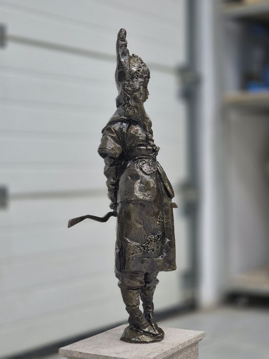 Настольные скульптуры