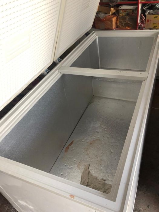 Продаю морозильник алма грин