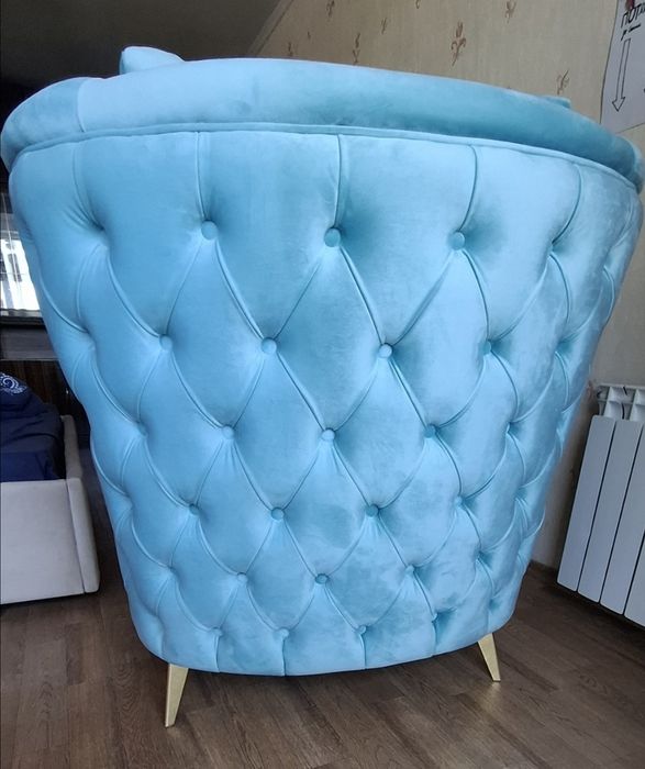 Диван и два кресла, мягкий уголок