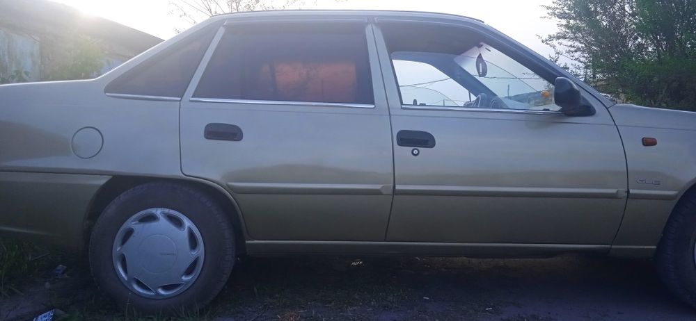 Продаю Нексию 2.