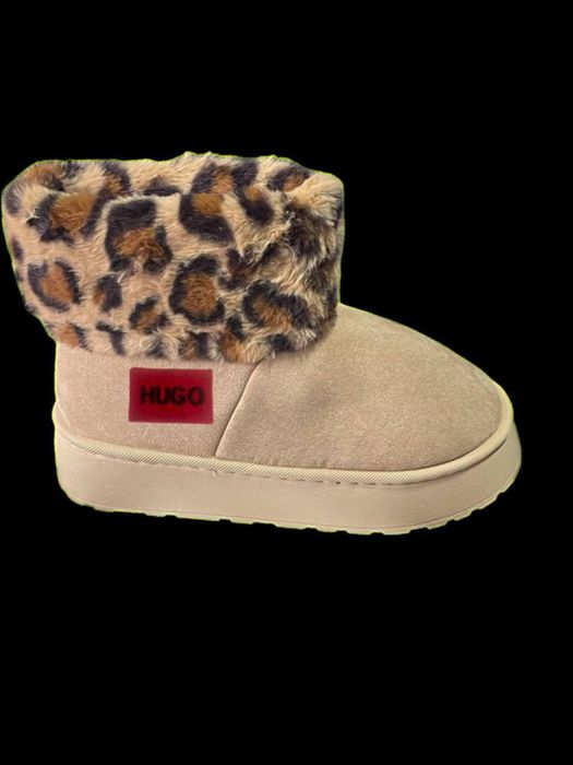 UGG dama inblanite