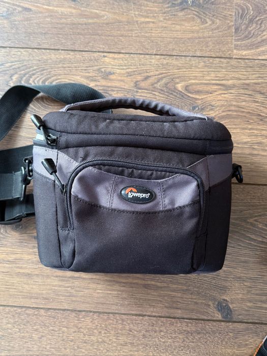 Sony Alpha A450 (DSLR) + обективи и чанта