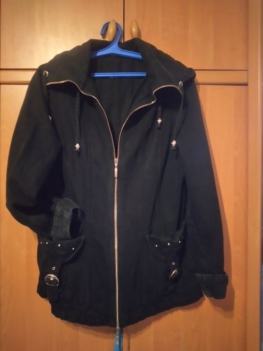 Осенняя куртка джинсовая.