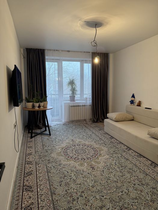 Продам ковер , шелковый